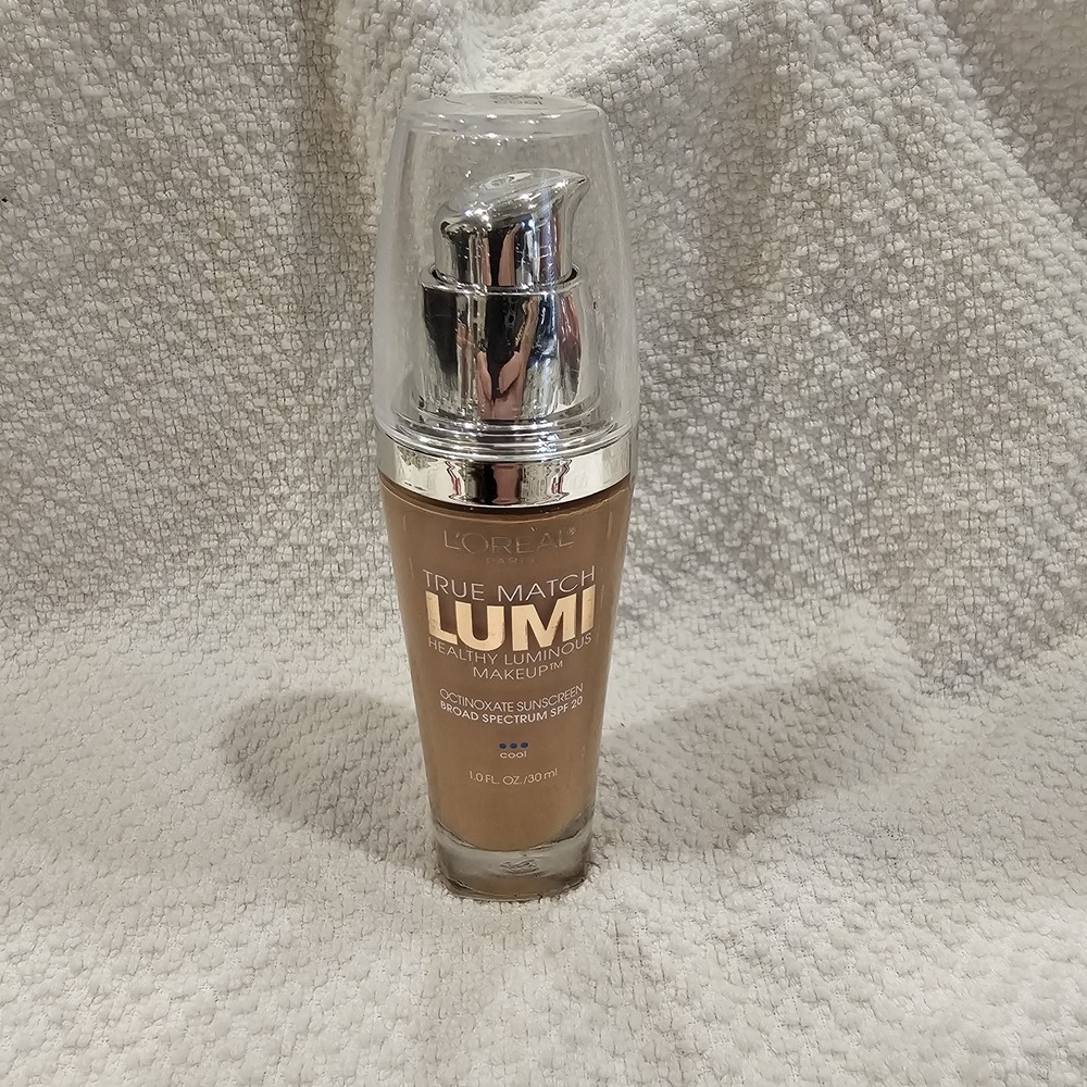 Discontinued L'Oreal True Match Lumi Foundation Classic Beige C5